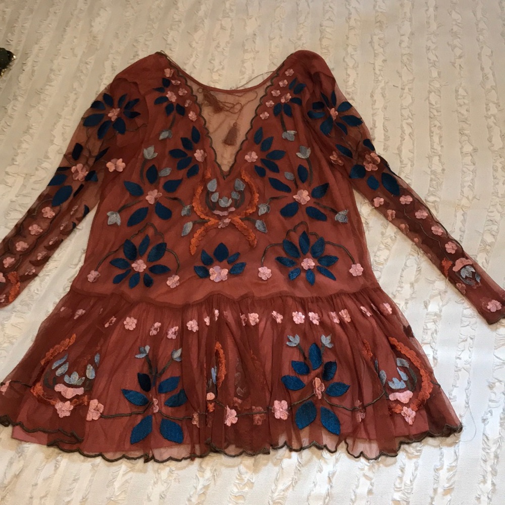 FREE PEOPLE DETAILED DRESS - Picture 2 of 6